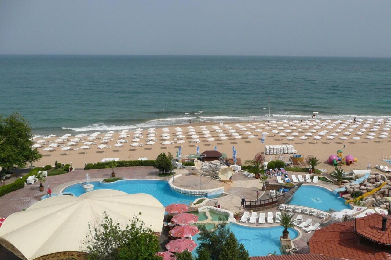 Sea View Front
