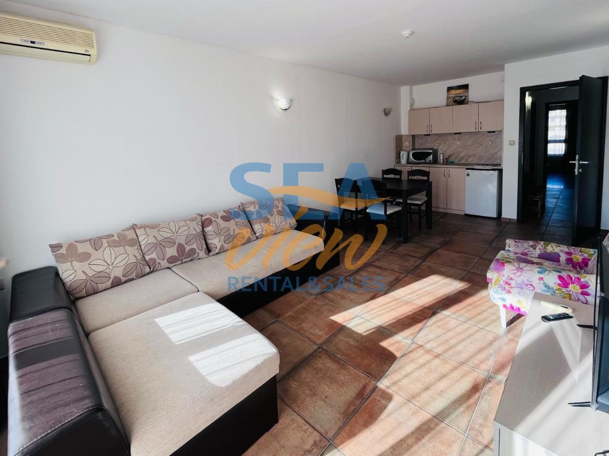 Sea View Front Apartment *