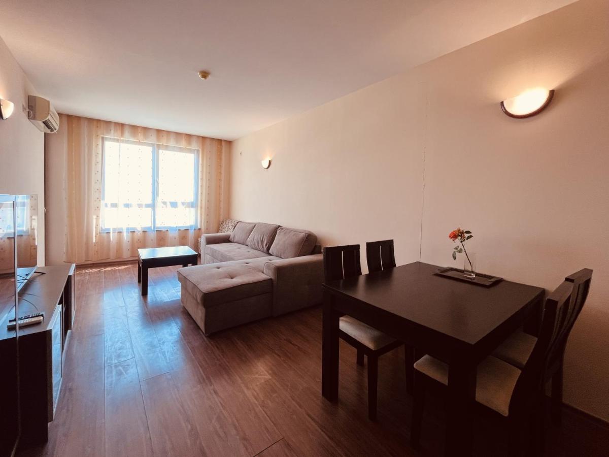 Sea View Front Apartment