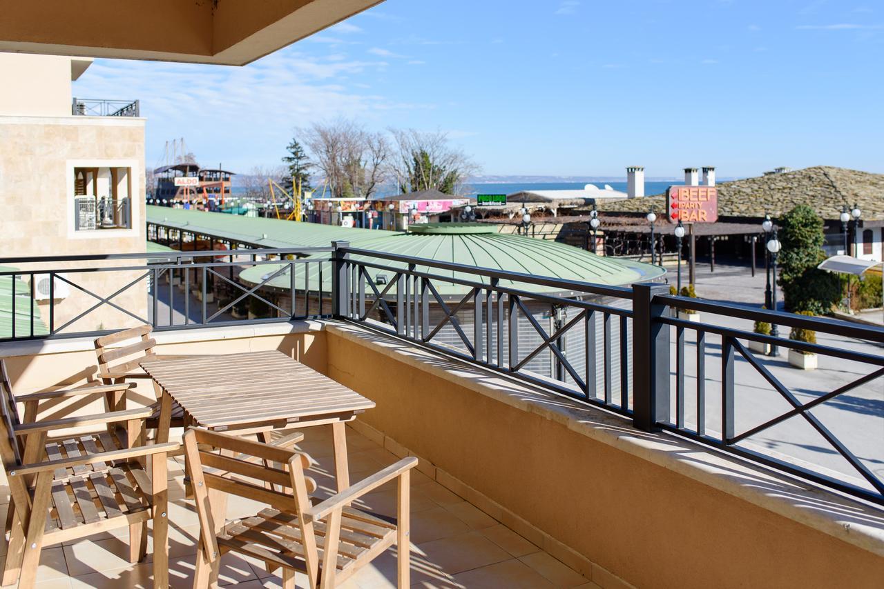 Apartment Sea View Front Golden Sands